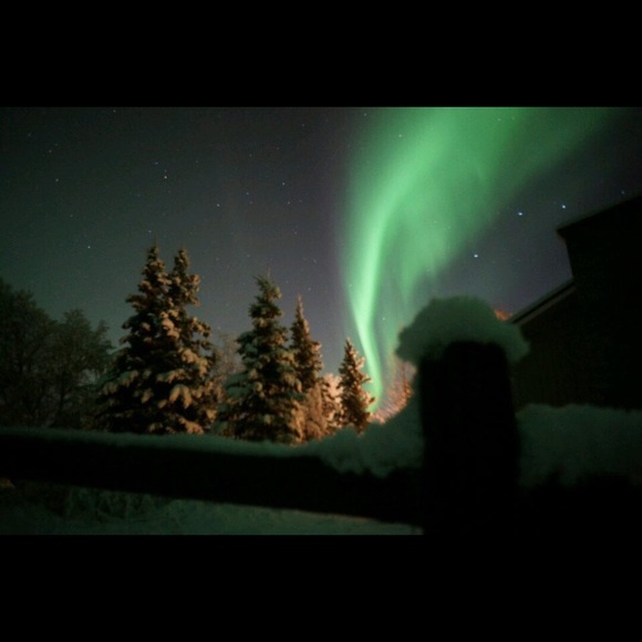 Meet your Posh Ambassador, Jen ♥️ - Picture 3 of 10